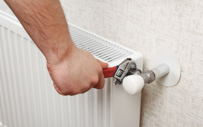 暖氣片溫控設(shè)施不能私自拆除，會(huì)導(dǎo)致樓棟水力失衡